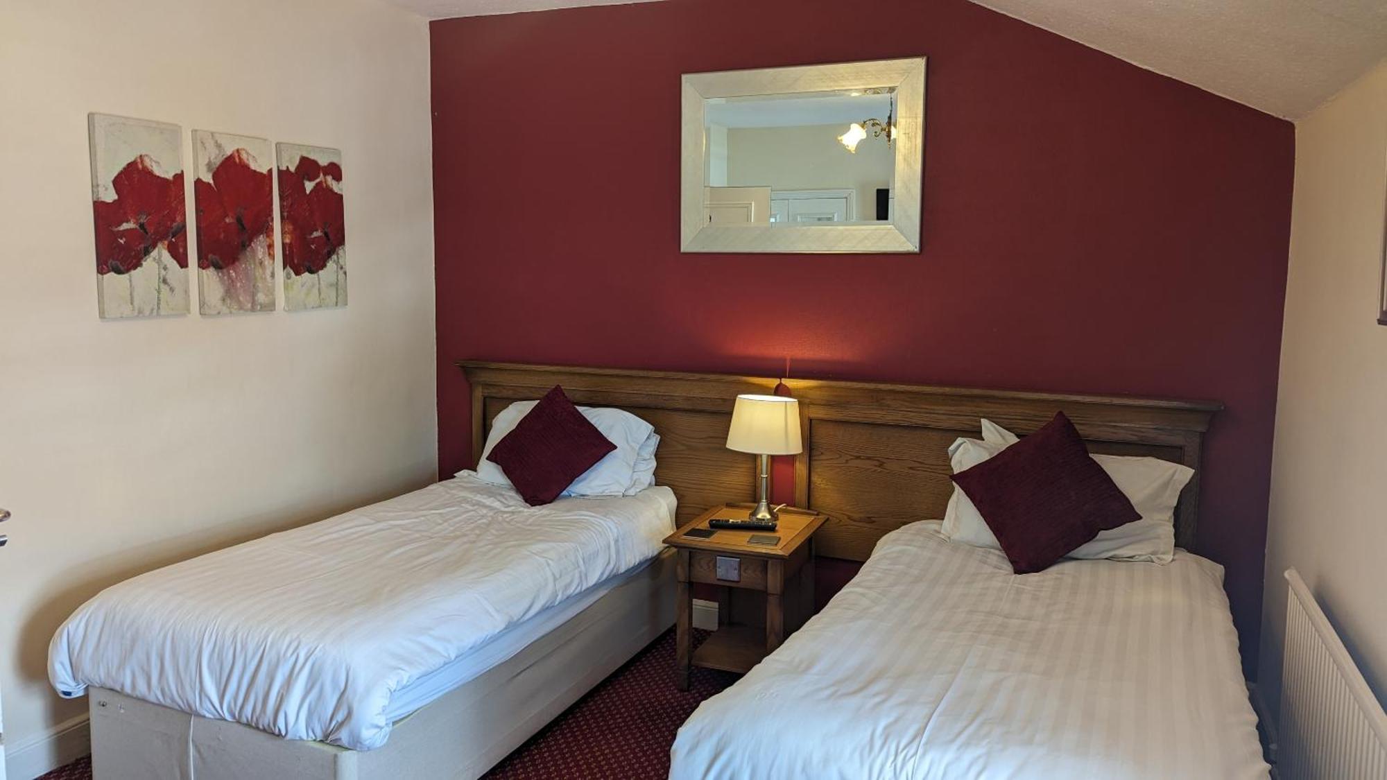 Bed and Breakfast The King'S Arms Бостон Экстерьер фото